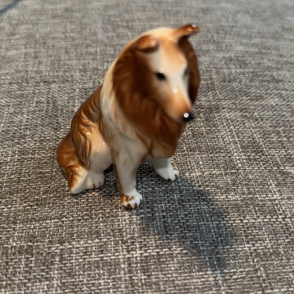 Vintage Collie Dog Lassie Ceramic Figurine 3" Souvenir Baxter Springs, K… - Picture 3 of 6